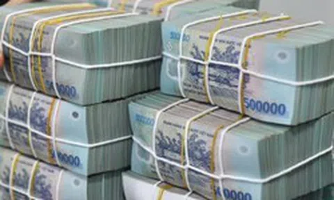 Chiều 19/10, các ngân hàng bắt đầu giảm mạnh lãi suất tiết kiệm tại hàng loạt kỳ hạn