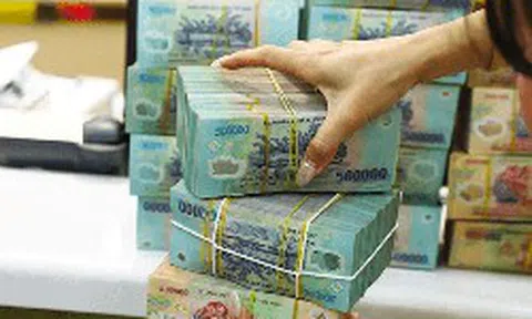 Sáng 20/10, lãi suất tiết kiệm đồng loạt giảm tại Vietcombank, VietinBank và hàng chục ngân hàng tư nhân