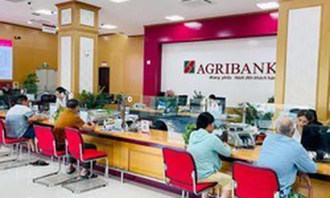 Agribank giảm lãi suất tiết kiệm ở nhiều kỳ hạn, mức cao nhất tại quầy chỉ còn 5,5%/năm