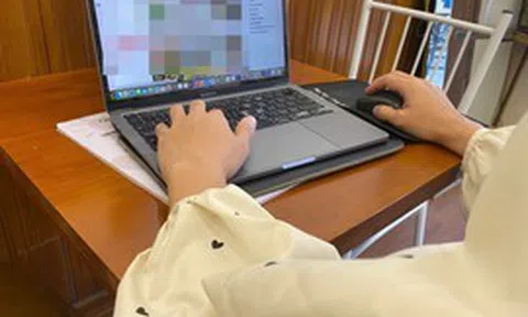 Sợ sót tin nhắn công việc, dân văn phòng trằn trọc đến 3-4h sáng