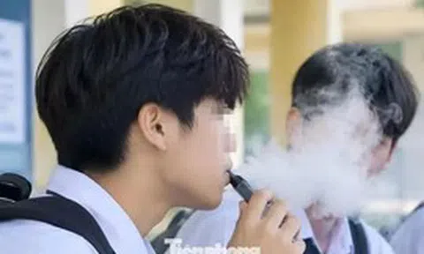 Học sinh hút thuốc lá điện tử: Từ tò mò dùng thử đến thói quen khó bỏ