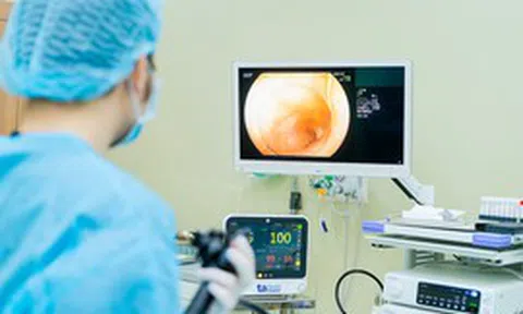 Ung thư đại tràng gia tăng: Người từ 45 tuổi cần làm ngay một việc