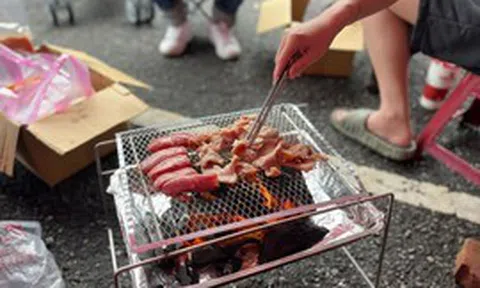 Người đàn ông 54 tuổi suy thận sau nhiều năm ăn thịt đỏ: Bác sĩ cảnh báo 5 sai lầm nhiều người mắc