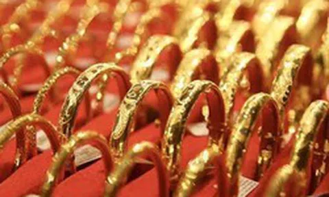 Giá vàng miếng, vàng nhẫn hôm nay (30/10) tại SJC, DOJI, Phú Quý, PNJ, Bảo Tín Minh Châu,.... quay đầu giảm mạnh: Bao nhiêu một chỉ?
