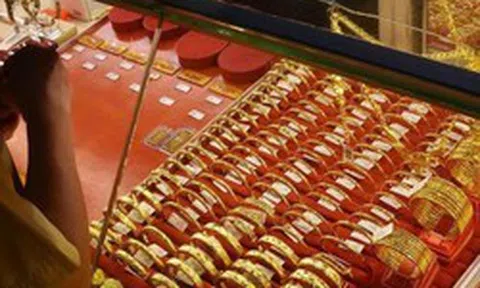 Giá vàng miếng, vàng nhẫn hôm nay (31/10) tại SJC, DOJI, Bảo Tín Mạnh Hải, PNJ,...: Bao nhiêu tiền một chỉ?