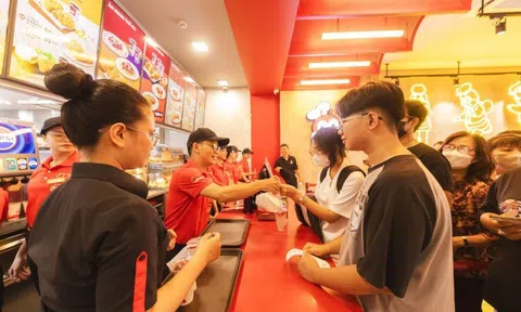 Cửa hàng thứ 200 của Jollibee : Điểm đến mới cho những “tín đồ” thức ăn nhanh