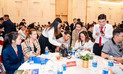 Thị trường tạo sóng mới, nhà đầu tư địa ốc "ra khơi"